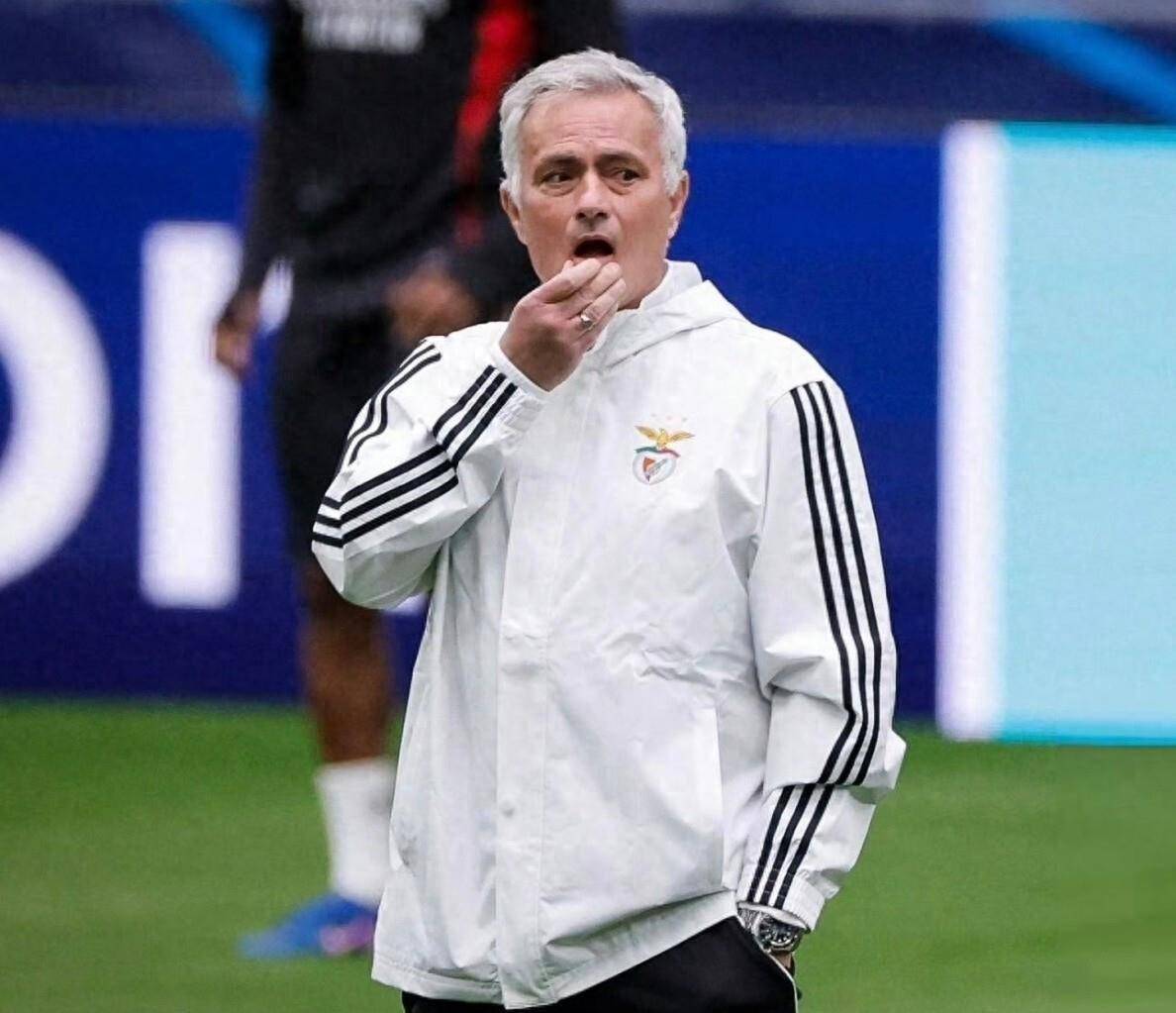 爱游戏官网-姆巴佩正式宣布加盟皇马